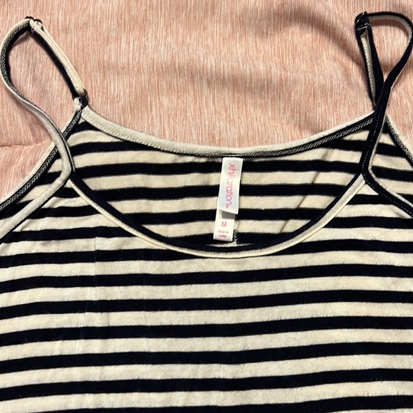 Excellent Used Condition Xhilaration Navy and Cream striped tank top in medium - Picture 2 of 6